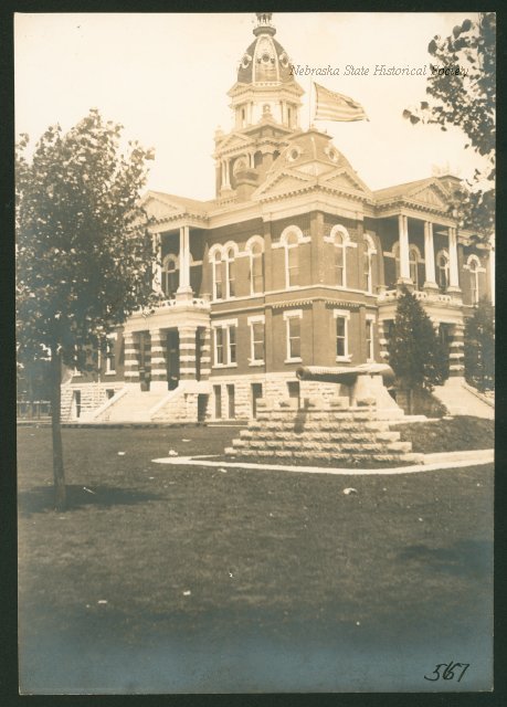 Johnson_County_Courthouse_2.jpg