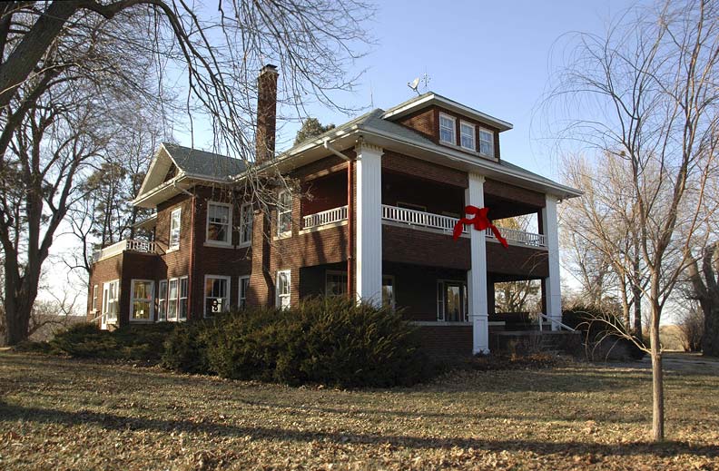 File:Glenn & Addie Perry Farmhouse.jpg