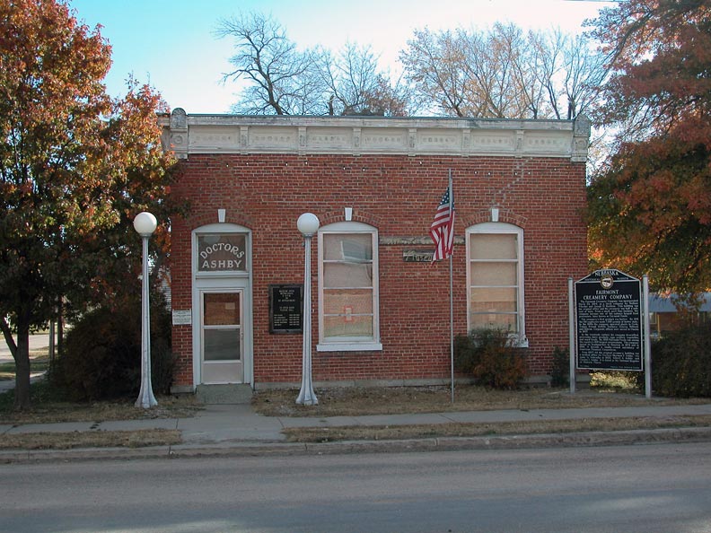 File:Fairmont Creamery Company Building.jpg