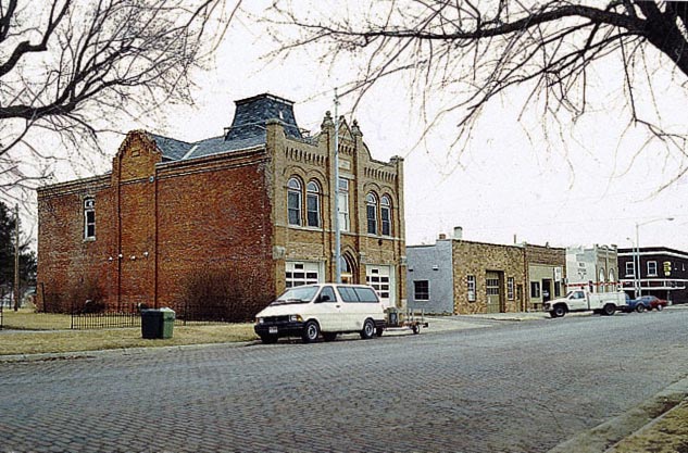 File:Humphrey City Hall.jpg